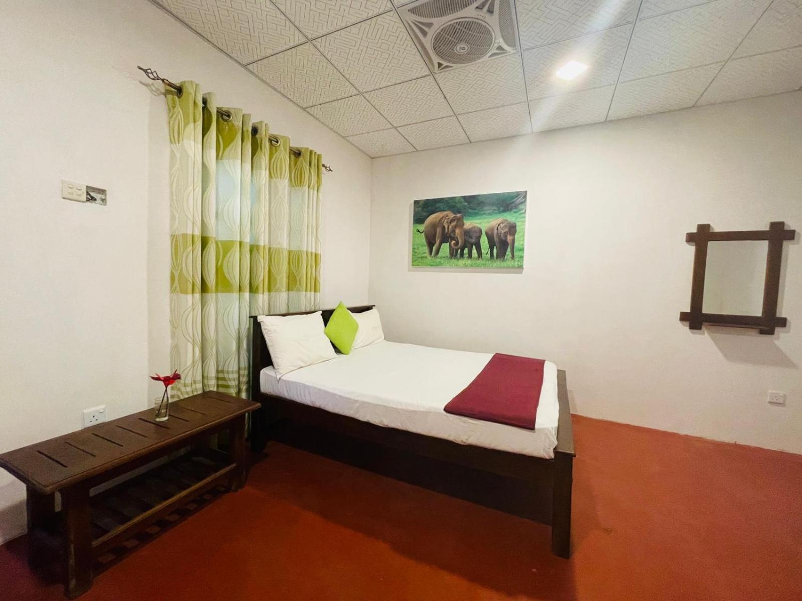 Lake Island Home Stay Dambulla Rum bild