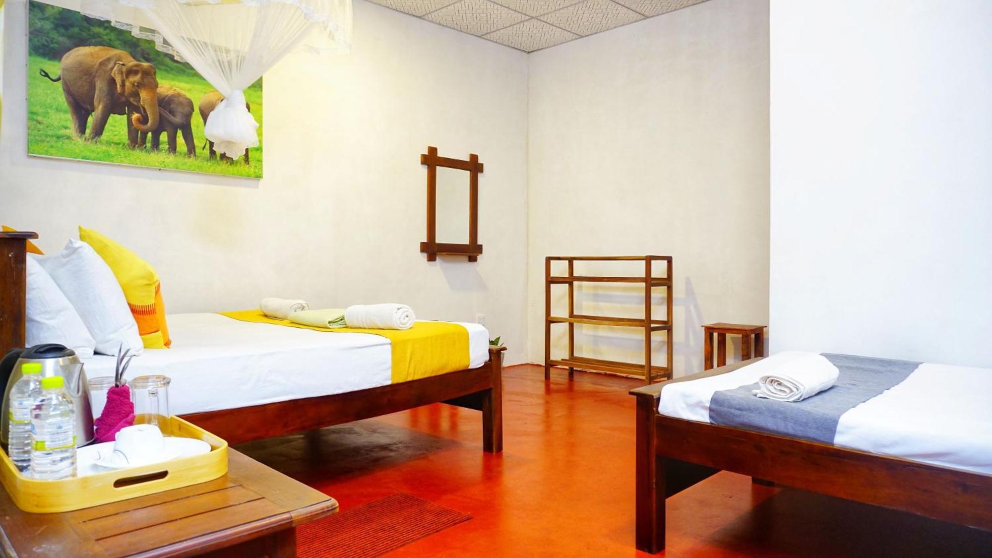 Lake Island Home Stay Dambulla Exteriör bild